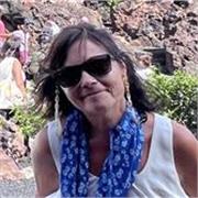 Profesora especializada en Química de 2º de Bachillerato y preparación de la PAU