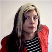 Licenciada en bellas artes y profesora de dibujo y pintura multiples tecnicas con mas de 5 años de experiencia