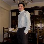 Profesor capaz de dar una buen educación sobre diseño de interiores 