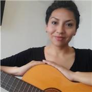 Profesora argentina de guitarra para todas las edades y niveles