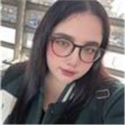 Profesora de atención a personas con dependencia con estudios en auxiliar de enfermería, para todas las edades