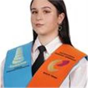 Soy estudiante de Traducción e Interpretación (inglés y alemán) y Turismo. Tengo un C1 de inglés y  un nivel medio de alemán. 