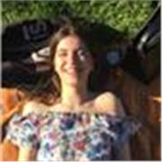 Laureanda in sociologia presso l’università di Napoli Federico II. Diplomata con il massimo dei voti in Liceo delle scienze umane