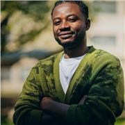 If you are looking for a well organised individual who has the potentials to aid your ward develop his/her English speaking fluency, look no further!