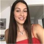 Soy una estudiante de farmacia, doy clases particulares de matemáticas, ciencias, química y física. Me gusta mucho enseñar
