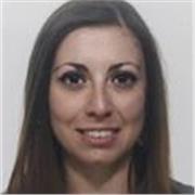 Disponibile ad aiutare sia studenti che lavoratori nell'apprendimento/crescita dell'inglese