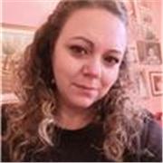 Ciao sono Ilaria, sono una mamma, sono disponibile per aiuto compiti nel pomeriggio a bambini delle elementari.