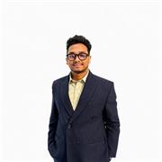 An English tutor who teaches English and grammar.