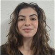 Profesora de moda con años de experiencia tanto como en adultos como en niños , amo  enseñanzar mi pasion alos demas