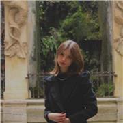 Mi chiamo Martina, ho 19 anni e frequento l'università di filosofia e il conservatorio. Sono molto paziente e cerco di trovare un metodo di studio adatto alla persona che seguo