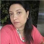 Insegnate impartisce lezioni private ad alunni di medie e superiori nelle materie letterarie