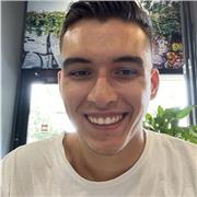 Offro ripetizioni a Milano, in generale di matematica e inoltre posso aiutare per i compiti. Qualsiasi età. Sono al primo di uni