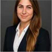 Profesora titulada en Superior de Música, especialidad violín, Máster en investigación musical, Máster en Formación de profesorado