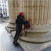 Laureata magistrale in lingue per la comunicazione