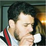 Português é uma língua elegante e bonita. Experimente!