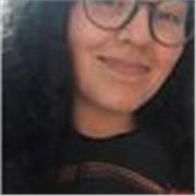 Professora formada em licenciatura inglês e português