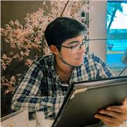 Profesional en Arquitectura, Urbanismo y Artes, con experiencia en enseñanza primaria presencial y virtual