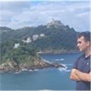 Graduado en geografía e historia.
Preparando máster de profesorado. Empático, dinámico y con espíritu de seguir aprendiendo.