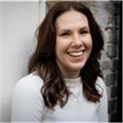 A coach with a practical, structured approach. I help students feel calmer and in control by breaking big goals into small steps