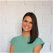 I help business professionals to communicate confidently in English and achieve your language and career goals.