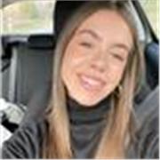 Elena, estudiante de Biología. Ofrezco clases particulares y apoyo escolar dinámico para alumnos de Primaria y ESO.
