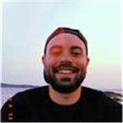 Ricercatore con laurea magistrale e dottorato in Chimica impartisce ripetizioni di chimica per studenti liceali e universitari