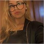 Me considero una persona apasionada por enseñar y por aprender junto a mis estudiantes. Me gusta crear un ambiente de confianza