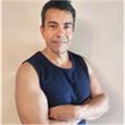 Entrenador enfocado en adherencia, mejora de la composición corporal, la salud y el rendimiento