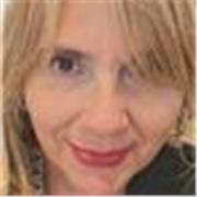 Especialista en lengua, castellano y literatura en nivel primario, bachillerato y universitario. Ofrece servicios de clases particulares