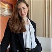 Dottoressa in Giurisprudenza offre lezioni di Diritto