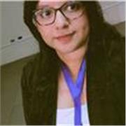 Licenciada en Lengua y Literatura imparte clases a estudiantes de Básica Superior y Bachillerato