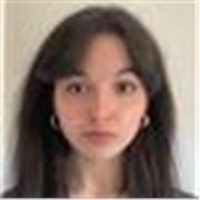 Estudiante de deredcho imparte clases de apoyo a niños y estudiantes de primaria