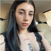 Ragazza in corso di laurea impartisce lezioni di lingue straniere, inglese e spagnolo. Possesso di certificazione di lingua spagnola presso accademia Cervantes