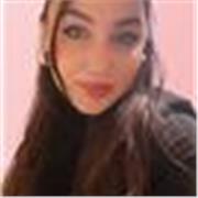 Ciao, sono Marianna! Mi piacerebbe aiutarti a imparare l’inglese utile davvero, non solo la grammatica, e ad innamorartene!🌸