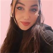 Ciao, sono Marianna! Mi piacerebbe aiutarti a imparare l’inglese utile davvero, non solo la grammatica, e ad innamorartene!🌸