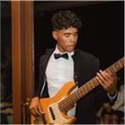Sono un tutor che insegna musica in generale