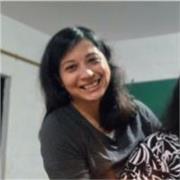 Profesora y Licenciada en teología, pastoral, misionariedad y voluntariado, brinda clases, asesoramiento y acompañamiento