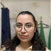 Soy una persona creativa, flexible, capaz de adaptarme a las necesidades y ritmos de cada alumno/a.