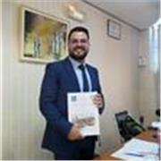 Professeur agrégé émérite de l'école normale supérieure de Tunis.