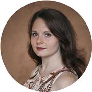 Laureata magistrale in Lingue e in Linguistica offre lezioni e ripetizioni di inglese per scuole medie, superiori e università