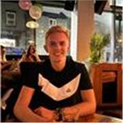 English tutor who got an A star at GCSE in English language and literature with a perfect understanding of the language