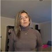 Profesora de economía para adolescentes