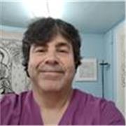 Profesor de diseño grafico con amplia experiencia en el campo de la industria gráfica.