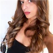 Sono una studentessa laureata in servizio sociale e offro aiuto per insegnamento per la comprensione della lingua italiana