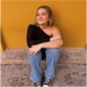 Canguro de niños, ayudar con los deberes, repaso de alguna asignatura. Juego y ayudar a desarrollarse