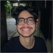 Professor particular de matemática, química e física, estudante de física na USP e multimedalhista em olimpiadas científicas