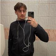 Jeune étudiant de 19 ans ayant fini sa formation de 3 mois dans le sport et l’animation