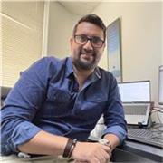 Tutor de español y Matemáticas, enseño a jovenes entre 10 a 15 años.