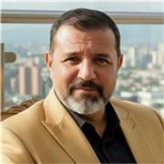 Docente universitario ofrece cursos de francés