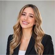 Profesor/a de inglés dinámico/a y motivador/a para personas de todas las edades, con amplia experiencia.